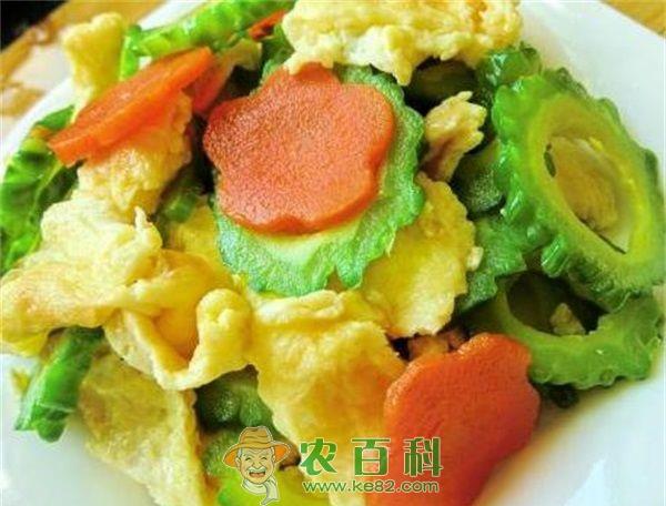苦瓜炒蛋的做法