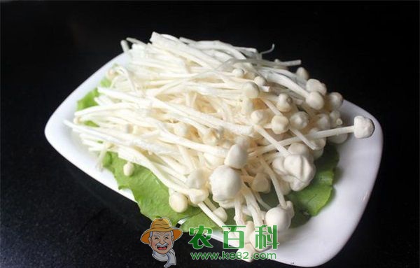 金针菇炒鸡蛋的做法