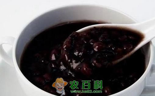 黑豆粥 咳嗽气喘常喝天冬黑豆粥