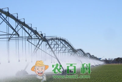 喷灌机如何起到节水增产的作用?