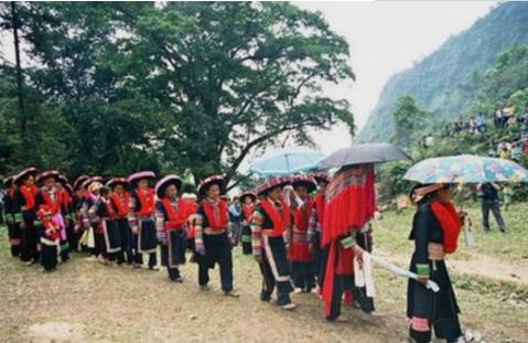 少数民族娶个姑娘有多难：十大少数民族奇异婚俗