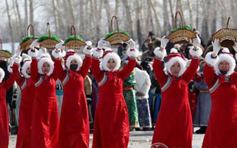 领略不一样的俄罗斯族民风民俗