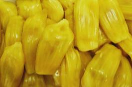 胡萝卜包泥储藏