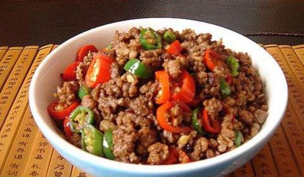 辣椒炒牛肉的做法大全 青椒炒牛肉的食用价值