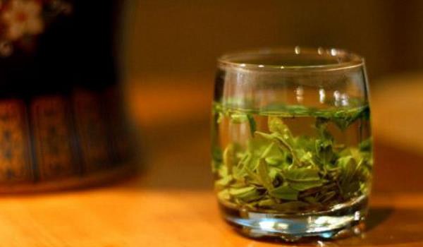 龙井茶的功效与作用及禁忌 喝龙井茶有什么好处