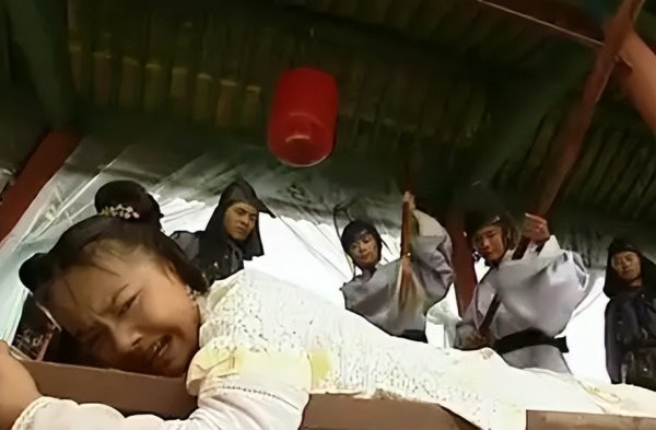 古代十大刑法盘点:针对女性的很可耻,但其中一种如今却成时尚