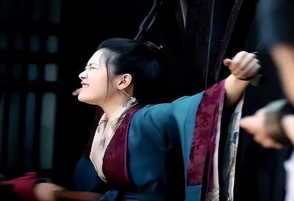 古代十大刑法盘点:针对女性的很可耻,但其中一种如今却成时尚