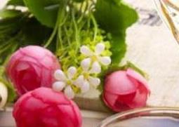 喝蜂蜜水会胖吗（喝蜂蜜水的好处有哪些）